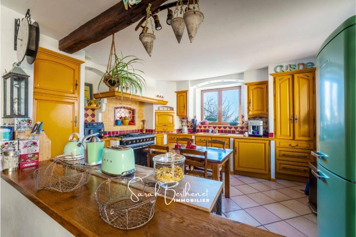 Maison à vendre, 159m², LA TOUR DE SALVAGNY