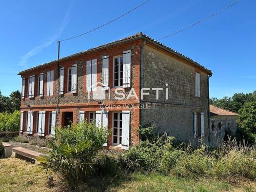 Maison à vendre 299 000 € 8 pièces 5 chambres 241 m² Saint-Arroumex 82210