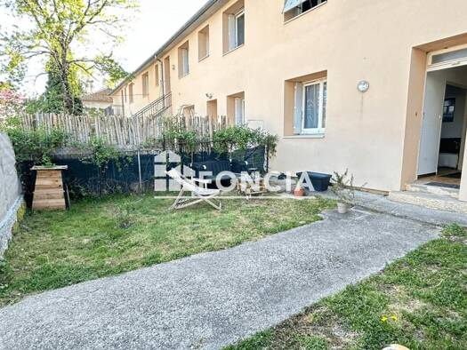 Appartement à vendre 113 000 € 4 pièces 3 chambres 71 m² 1 étages Cayrac 82440