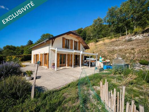 Maison à vendre 285 000 € 6 pièces 4 chambres 126 m² 1 900 m² de terrain Saint-Germain-les-Paroisses 01300