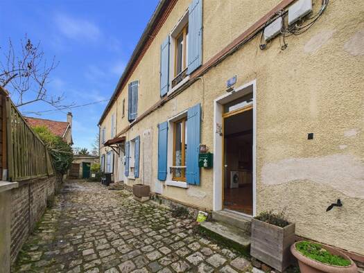 Maison à vendre 273 000 € 4 pièces 2 chambres 69 m² 369 m² de terrain Taverny 95150