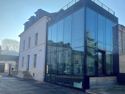 Immeuble à vendre 998 000 € 280 m² Rives de l'Oise L'Isle-Adam 95290