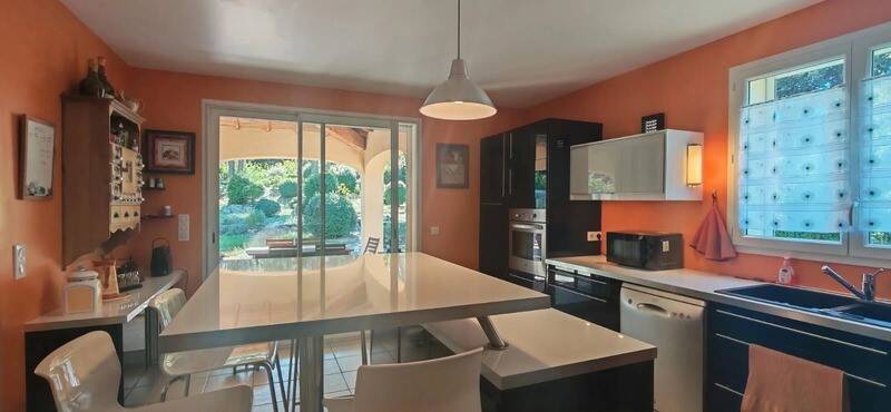 Maison à vendre, 151m², FONTVIEILLE