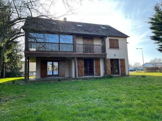 Espace bureau à vendre 170 000 € 217 m² de bureaux Bourg Varennes-Vauzelles 58640