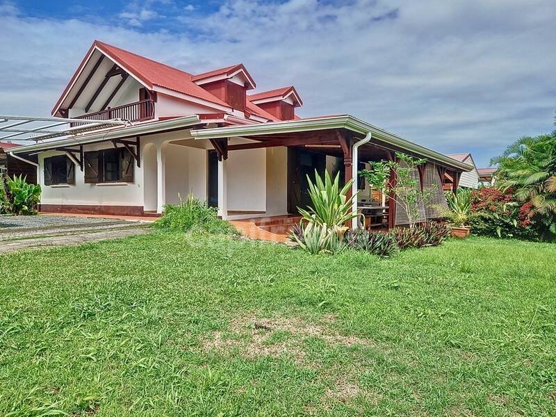 Maison à vendre, 152m², CAPESTERRE BELLE EAU
