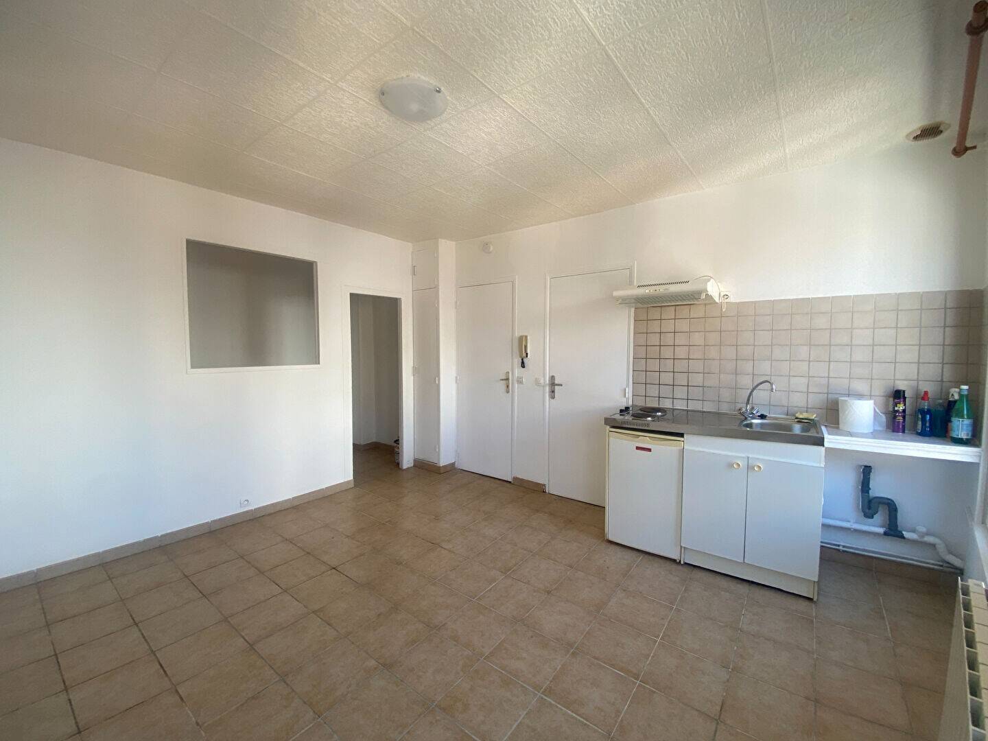 Maison à louer, 23m², CORBEIL ESSONNES