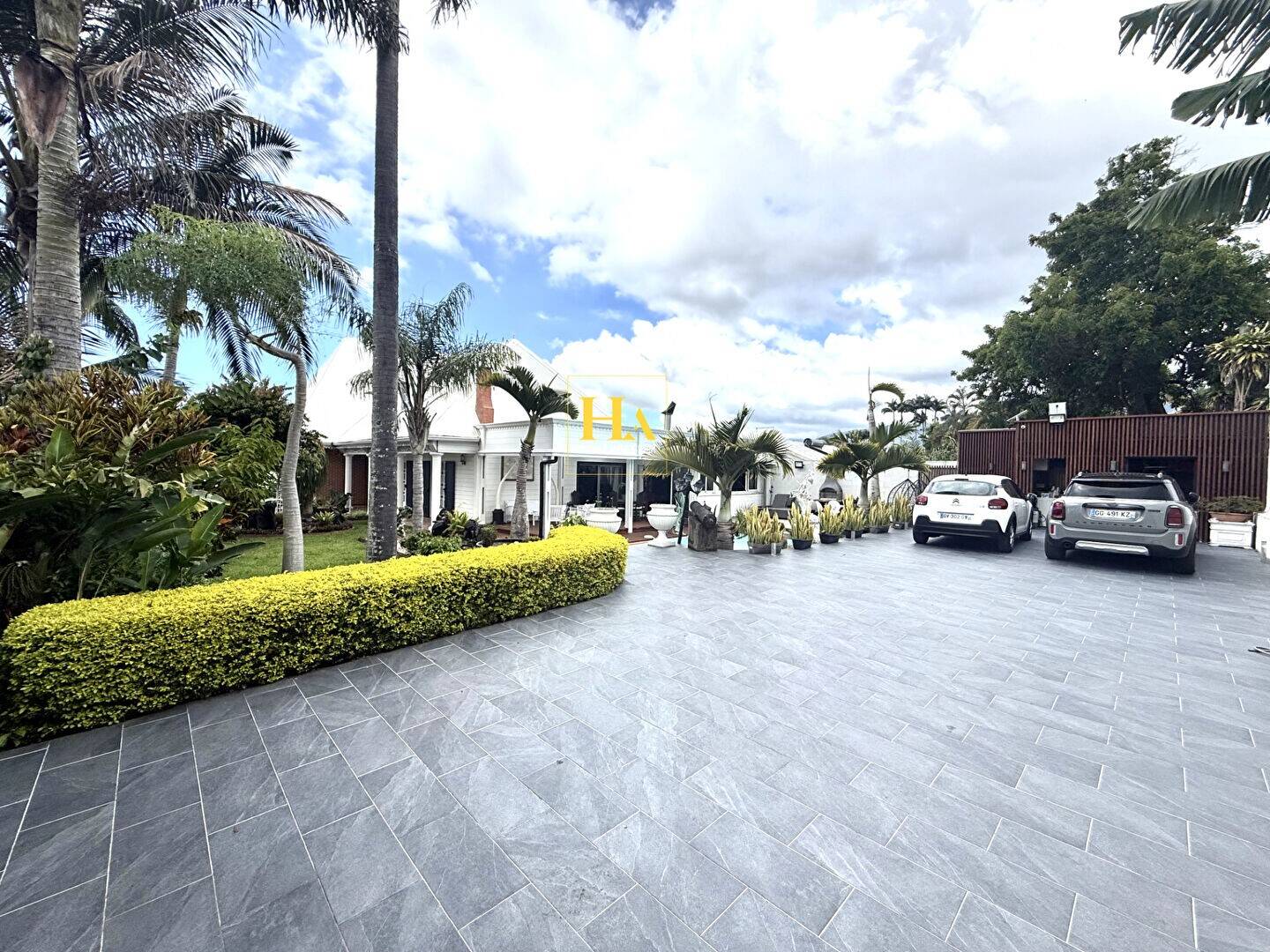Maison à vendre, 251m², LE TAMPON