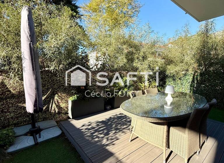 Appartement à vendre 289 000 € 3 pièces 2<br/>chambres 55 m²<br/>superficie RDC/1<br/>étage Valbertrand Toulon 83200