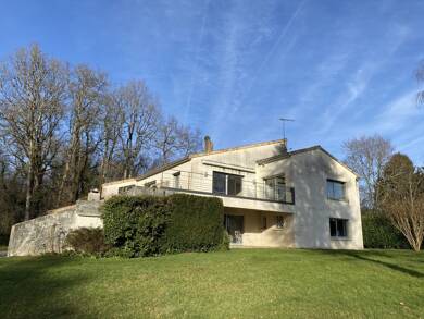 Maison à vendre 359 000 € 6 pièces 4 chambres 200 m² 13 953 m² de terrain Bouex 16410