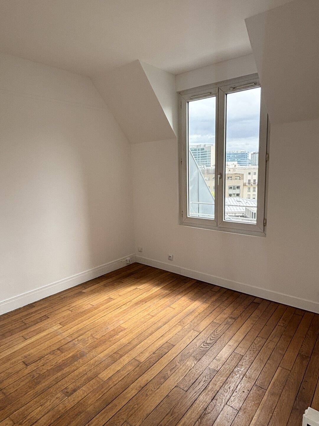 Maison à louer, 37m², COURBEVOIE