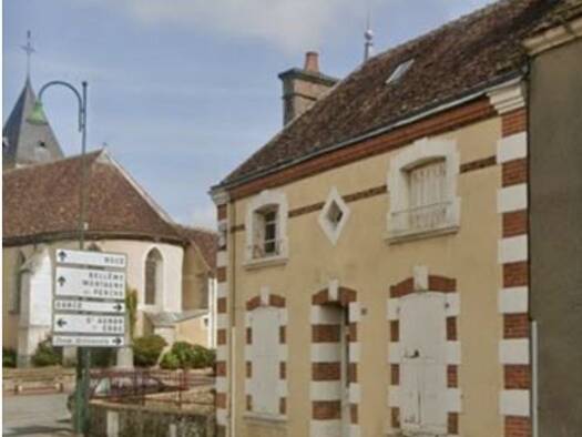 Maison à vendre 107 500 € 4 pièces 3 chambres 100 m² 7 000 m² de terrain Berd'Huis 61340
