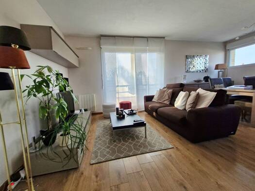 Appartement à vendre 196 100 € 3 pièces 2 chambres 69,8 m² 2ème étage Rive Gauche Haubourdin 59320