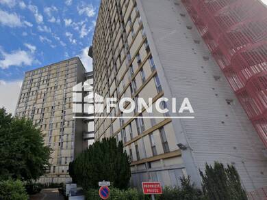Garage/Stationnement à louer 30 € Le Mée-sur-Seine 77350