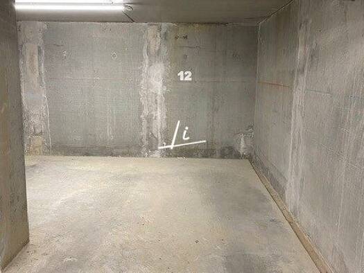 Parking à louer 60 € 10 m² Saint-Étienne 42000