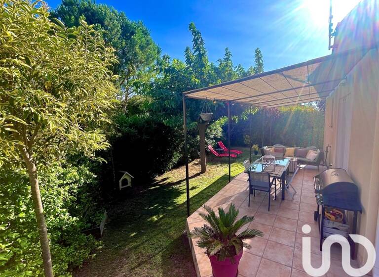 Maison à vendre 220 000 € 3 pièces 2<br/>chambres 52 m²<br/>superficie 190 m²<br/>terrain Zone Rurale Nord Carpentras 84200