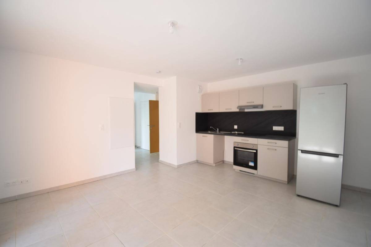Maison à louer, 58m², HYERES