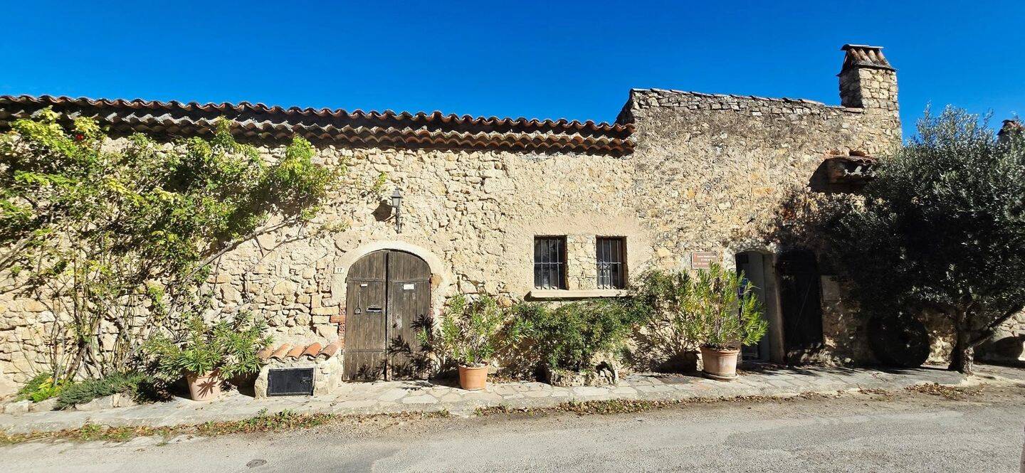 Maison à vendre, 237m², ENTRECASTEAUX