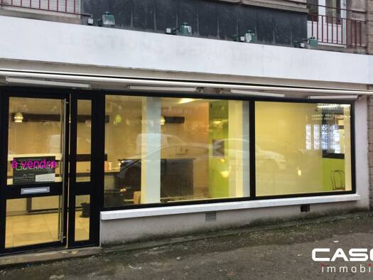 Local commercial à vendre 184 280 € 58 m² de surface de vente Quimper 29000