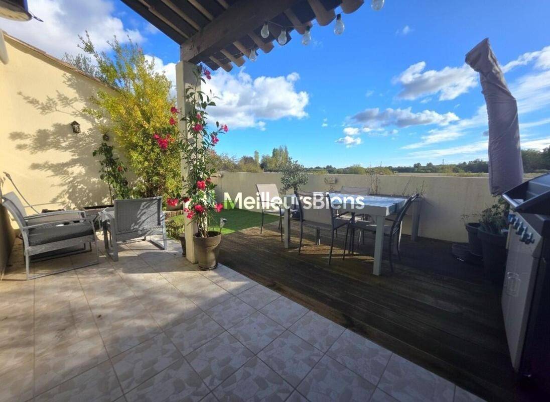 Maison à vendre, 71m², POMEROLS
