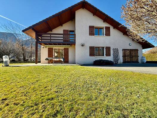 Maison à vendre 698 000 € 5 pièces 4 chambres 132 m² 944 m² de terrain Doussard 74210