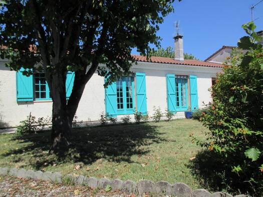 Maison de plain-pied à vendre 174 000 € 4 pièces 3 chambres 83 m² 600 m² de terrain Nord Boulazac Isle Manoire 24750