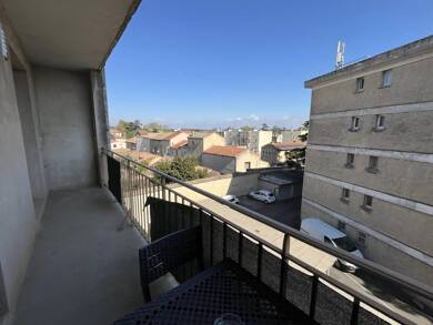 Appartement à louer 660 € 3 pièces 1 chambre 68,3 m² 3ème étage Centre Ville Sorgues 84700