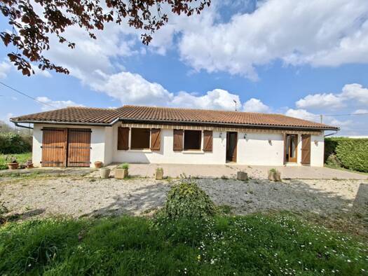 Maison de plain-pied à vendre 140 000 € 5 pièces 4 chambres 117 m² 1 006 m² de terrain Miélan 32170