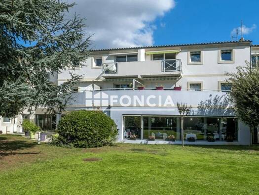 Appartement à vendre 299 800 € 3 pièces 2 chambres 111 m² Étage 2/2 Dompierre-sur-Mer 17139