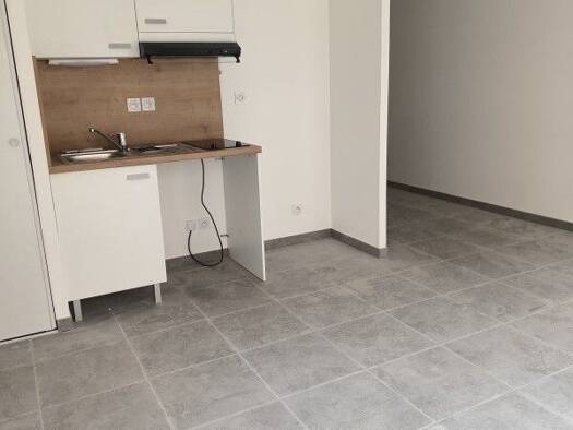 Appartement à louer 526 € 1 pièce 32 m² 1er étage dès le 29/06/2026 Belleroche Villefranche-sur-Saône 69400