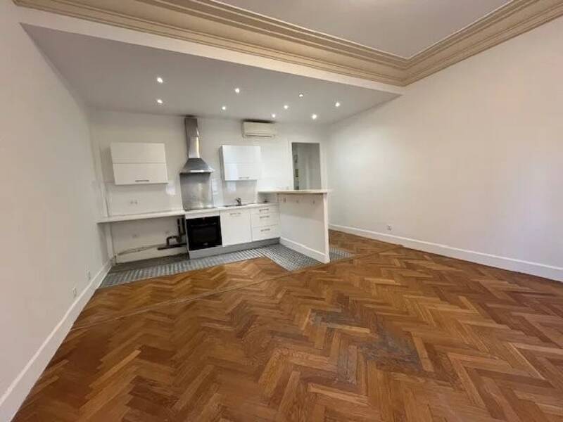 Maison à louer, 73m², NICE