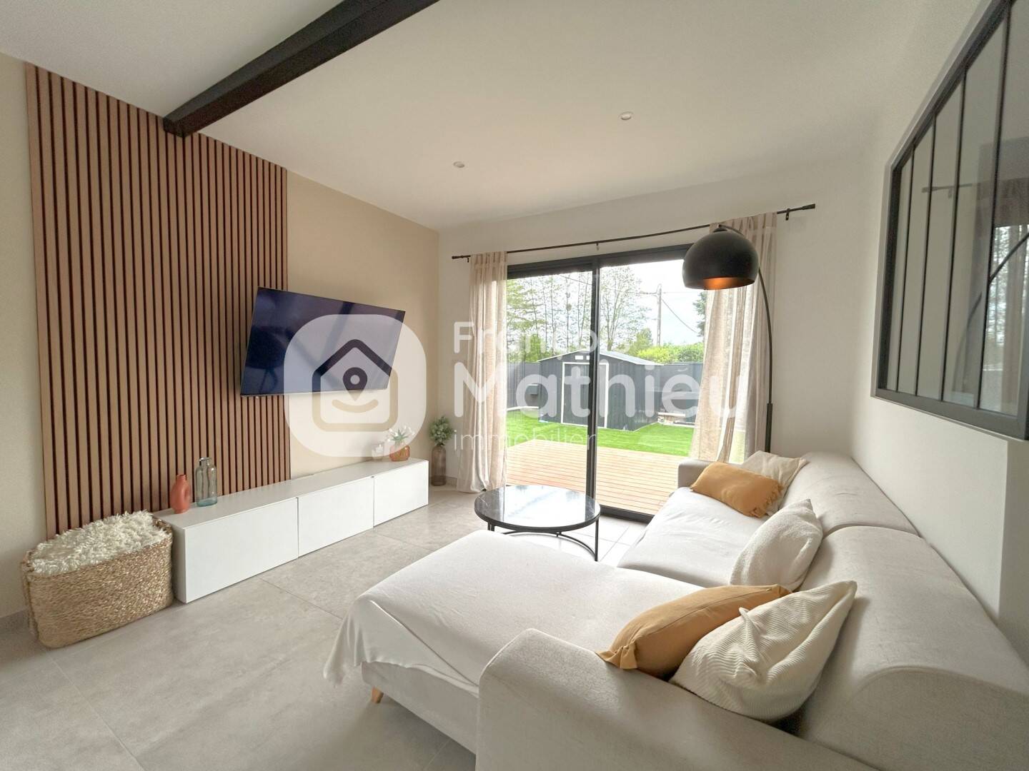 Maison à vendre, 104m², MONTMERLE SUR SAONE