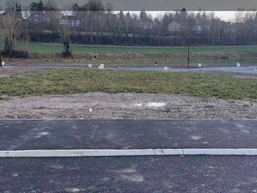 Terrain constructible à vendre 54 096 € 404 m² de terrain Nord Ouest Rethel 08300
