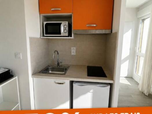 Appartement à louer - logement étudiant 725 € 2 pièces 1 chambre 35 m² Étage 4/4 Champlain Rochefort 17300