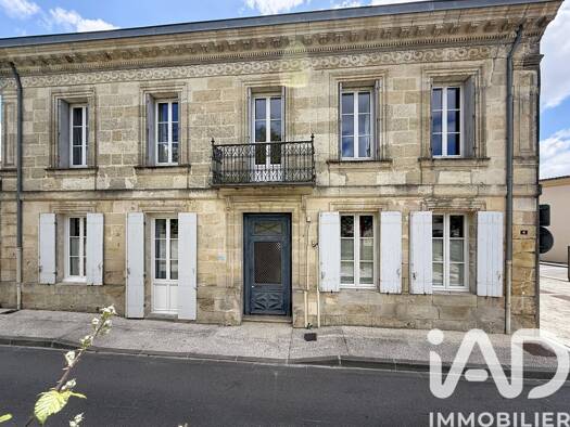 Maison à vendre 460 000 € 7 pièces 3 chambres 230 m² 411 m² de terrain Saint-Seurin-de-Cadourne 33180
