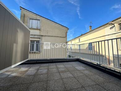 Appartement à louer 725 € 2 pièces 1 chambre 31 m² Étage 1/3 Oiselet la Grive Bourgoin Jallieu 38300