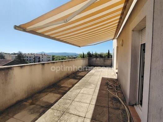 Appartement à vendre 391 000 € 4 pièces 3 chambres 99 m² Étage 3/3 Centre Ancien Pertuis 84120