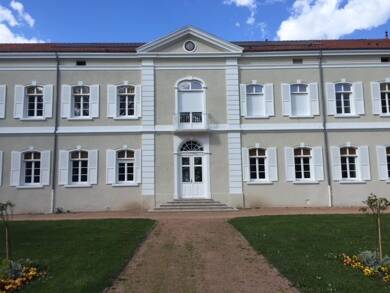 Appartement à louer 660 € 2 pièces 1 chambre 49,6 m² 1er étage Feurs 42110
