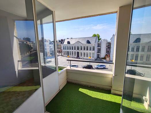 Appartement à vendre 127 200 € 3 pièces 2 chambres 77 m² RDC/1 Valenciennes 59300