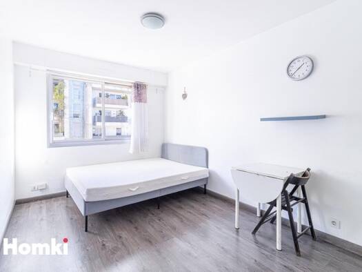 Appartement à vendre 78 000 € 1 pièce 15 m² Étage 5/7 Saint Charles Marseille 1er 13001