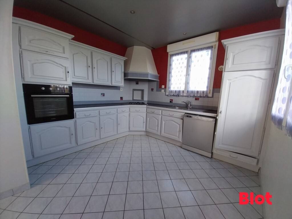 Maison à vendre, 110m², VIEUX VY SUR COUESNON