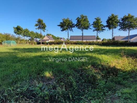 Terrain constructible viabilisé à vendre 115 800 € 1 086 m² de terrain Saint-Guyomard 56460