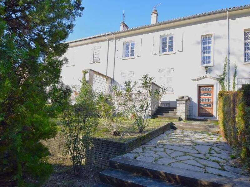 Maison à louer, 67m², AUBENAS