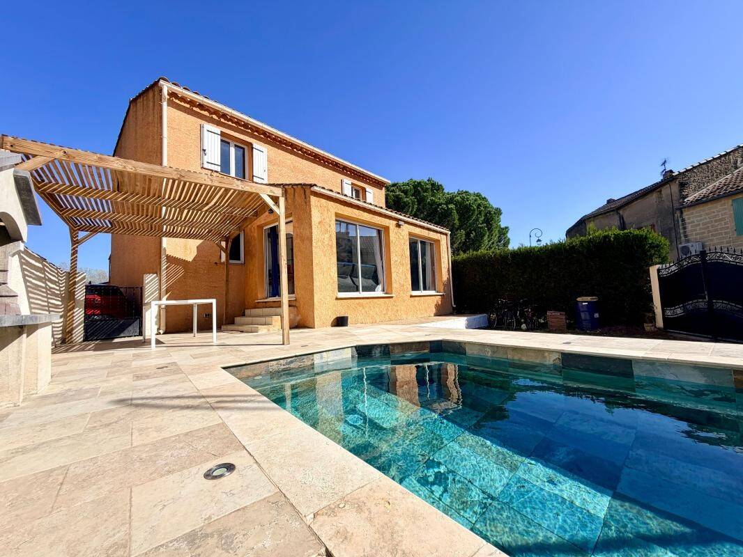 Maison à vendre, 109m², REMOULINS
