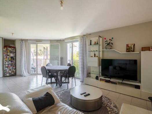 Appartement à vendre 179 655 € 3 pièces 2 chambres 65 m² Étage 1/2 Agora Cugnaux 31270
