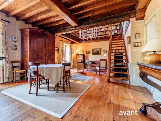 Appartement à vendre 350 000 € 4 pièces 3 chambres 106,7 m² RDC/2 Poleymieux-au-Mont-d'Or 69250