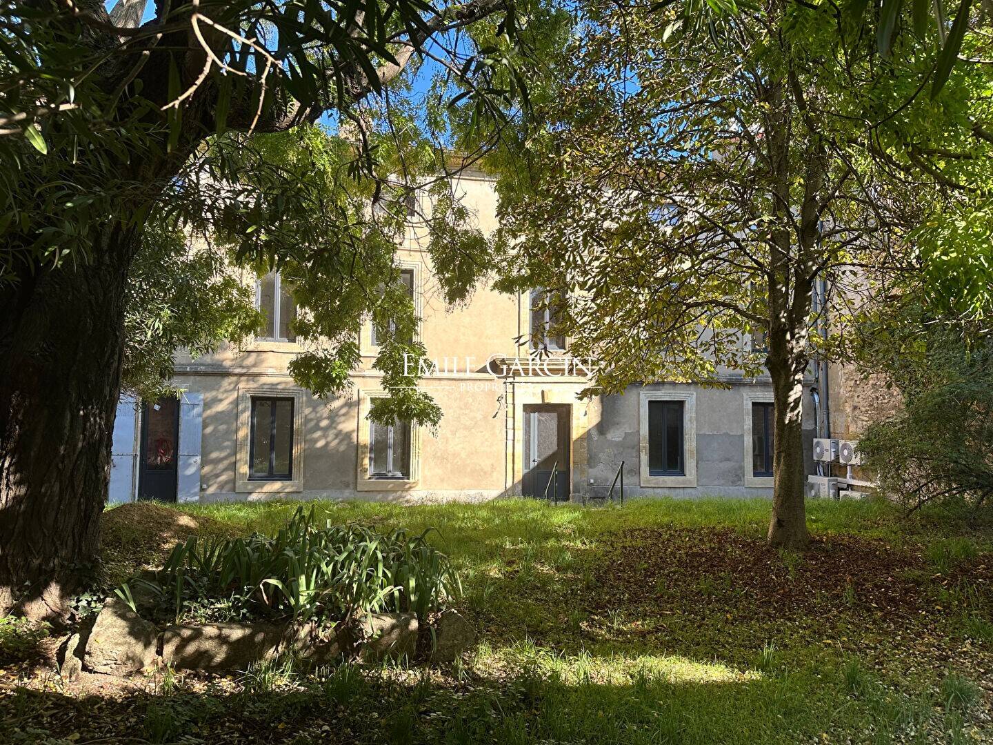 Maison à vendre, 500m², REMOULINS
