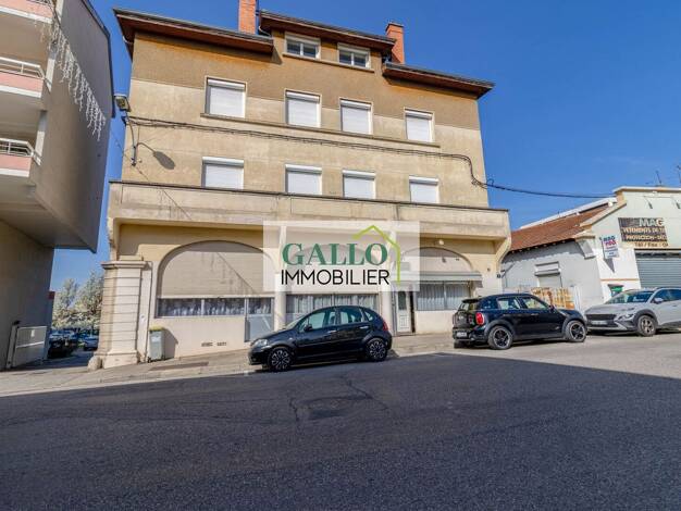 Appartement à vendre 239 000 € 5 pièces 4 chambres 125 m² RDC Oiselet la Grive Bourgoin-Jallieu 38300