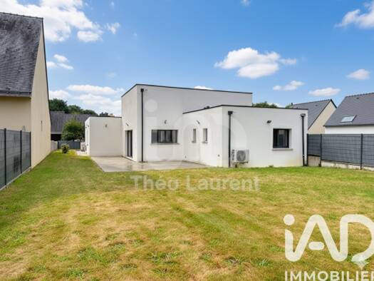Maison de plain-pied à vendre 399 000 € 6 pièces 3 chambres 127 m² 585 m² de terrain Locminé 56500