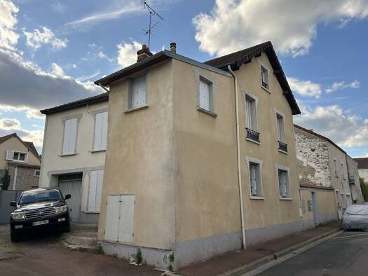 Immeuble à vendre 309 750 € 151 m² Porcheville 78440