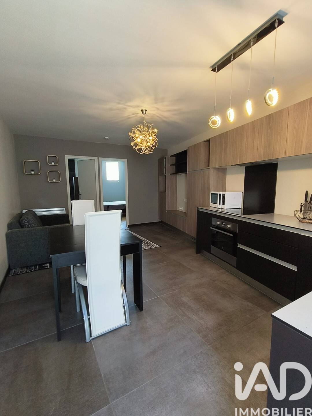 Maison à louer, 40m², LA TOUR DE SALVAGNY